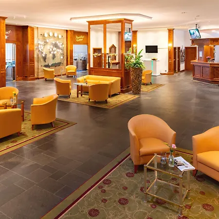 Western Ahorn – Adults Only 4*