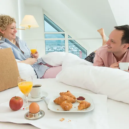 Western Ahorn - Adults Only 4*