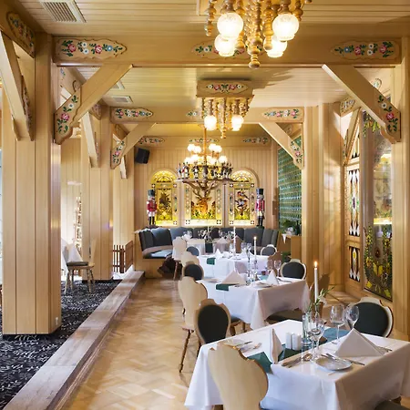 Western Ahorn - Adults Only 4*