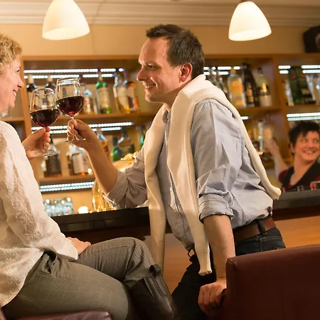 Western Ahorn - Adults Only 4*