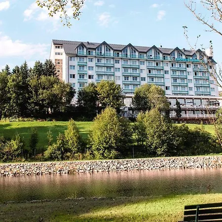 Western Ahorn – Adults Only Oberwiesenthal