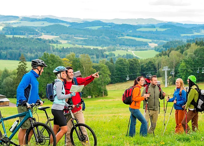 Western Ahorn - Adults Only 4*