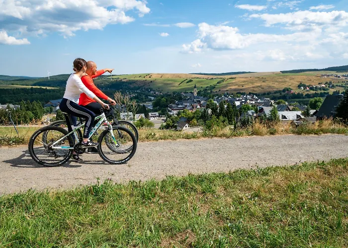 Western Ahorn - Adults Only 4*