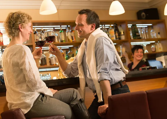 Western Ahorn - Adults Only 4*